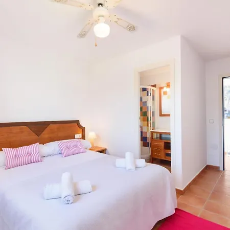 Ferienhaus Mit Privatpool Fuer 8 Personen Ca 160 Qm In Cap D'artrutx, Menorca Suedkueste Von Menorca Дом отдыха Калан-Бош
